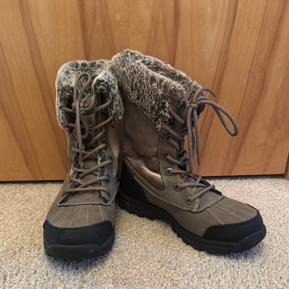 Lugz Women's Fur-Lined Winter Boots